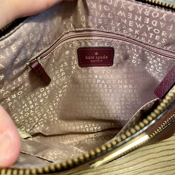 KATE SPADE PLUM LAUREL SAFFIANO LEATHER CROSSBODY LAVENDER KS JACQUARD INTERIOR - Picture 6 of 16